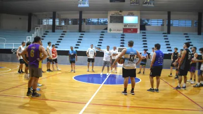 Básquetbol: Echagüe comenzó la pretemporada de Primera y U21