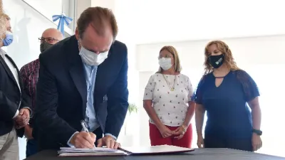 Bordet destacó “las cuentas ordenadas” que “permiten realizar obras”