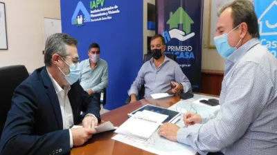 Avanzan gestiones para la construcción de viviendas en San Salvador