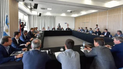 Bordet avanzó con los intendentes de JxC en una agenda de obras para los municipios