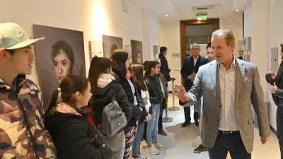 Bordet se pronunció a favor de sumar una hora más de clases