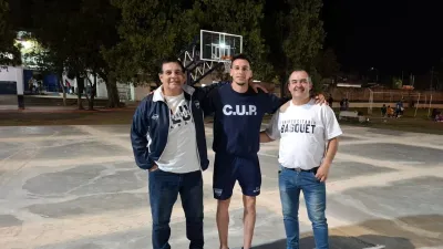 Darío Rodríguez, el presidente Leonardo Acosta y José Savio