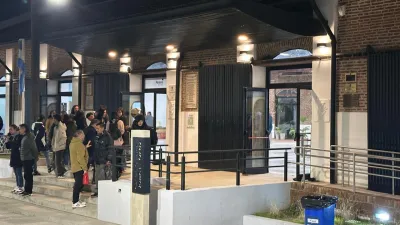 Centro Cultural Juan L. Ortíz