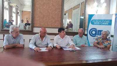 Emilio Martínez Garbino y Silvio Farach renunciaron públicamente a sus fueros en caso de consagrarse como legisladores nacionales.