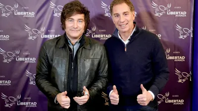 Javier Milei junto a Diego Santilli en una de las imágenes de la campaña electoral.