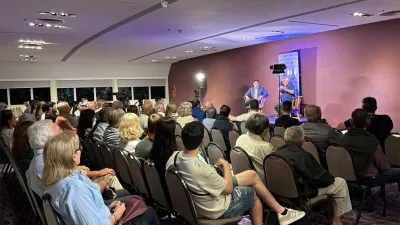 Maximiliano Montegro cerró el Ciclo de Charlas Periodísticas 2025 organizado por ANÁLISIS junto con Canal 9 Litoral, Radio Plaza y Howard Johnson Mayorazgo.