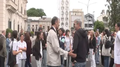 protesta médicos Casa de Gobierno dic2025