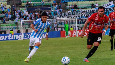 Racing empató en Venezuela