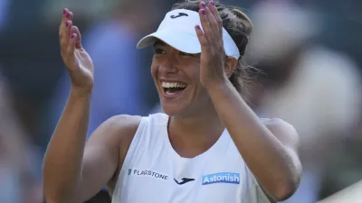Solana Sierra sigue haciendo historia en Wimbledon: ya está en los octavos de final