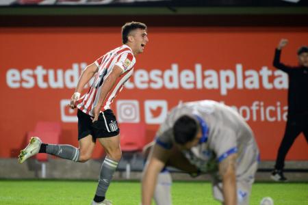El entrerriano Gastón Benedetti será titular en Estudiantes de La Plata ante Boca