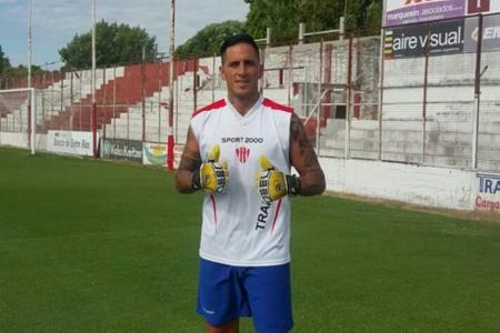 El ex Atlético Paraná Pablo Migliore se postuló para dirigir a Boca “gratis y de por vida”