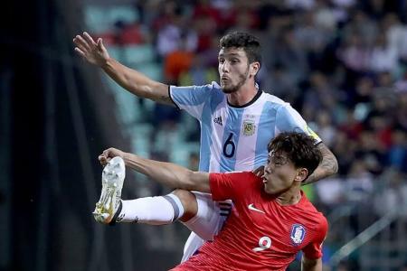 El entrerriano Marcos Senesi regresará a la selección argentina para la próxima fecha FIFA