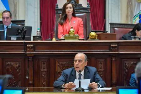 Guillermo Francos ya estuvo en el Senado durante el año pasado.