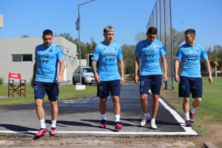 Fútbol: la selección argentina completó su última práctica de la fecha FIFA