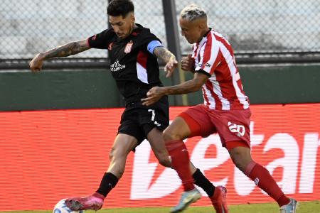 Barracas Central venció agónicamente a Estudiantes de La Plata
