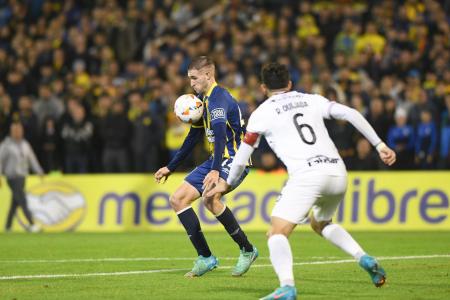 Copa Libertadores: Rosario Central goleó a Caracas y definirá mano a mano con Peñarol