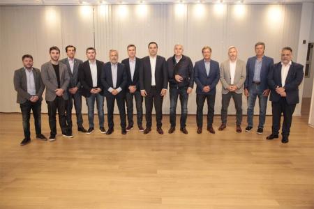 Los gobernadores de 20 provincias asumirán en distintos cronogramas hasta el 17 de diciembre. Rogelio Frigerio lo hará mañana lunes.