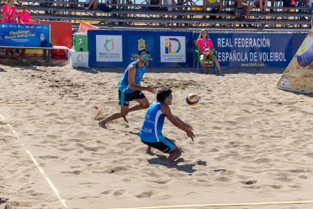 Beach Volley: en Italia, el entrerriano Julián Azaad seguirá su gira europea