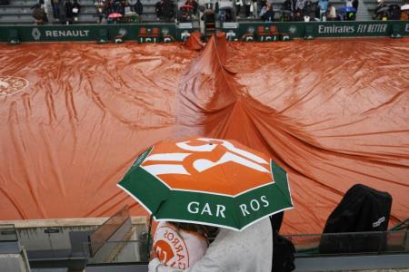 Tenis: por la lluvia, se suspendieron los partidos de los argentinos en Roland Garros