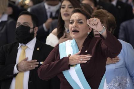 Xiomara Castro juró y se convirtió en la primera presidenta de Honduras