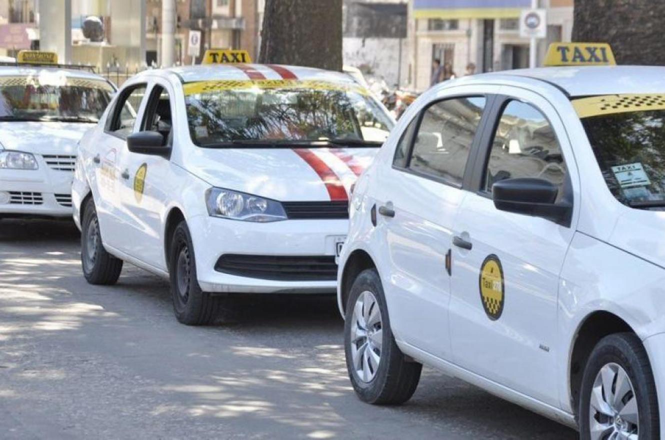 Aumenta el servicio de taxis