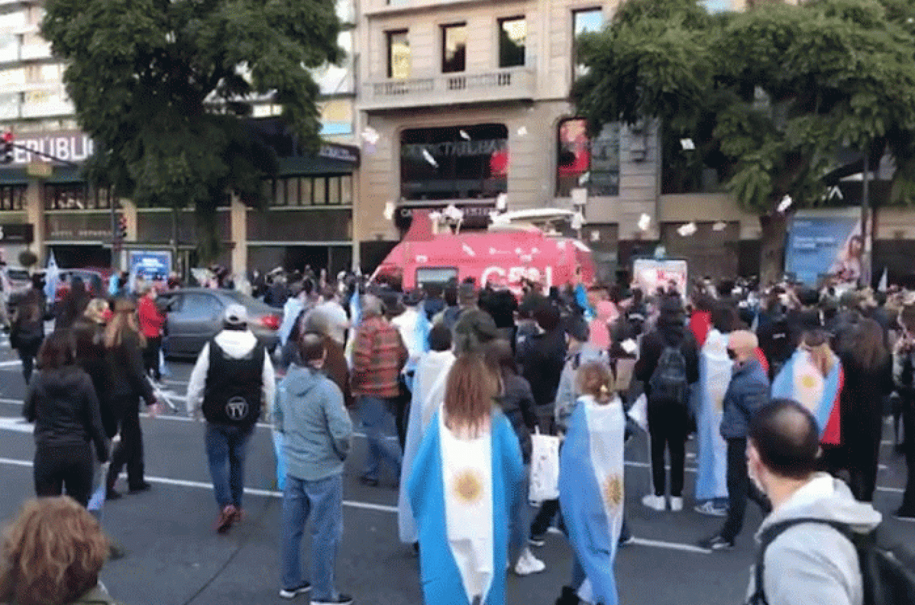 Banderazo.