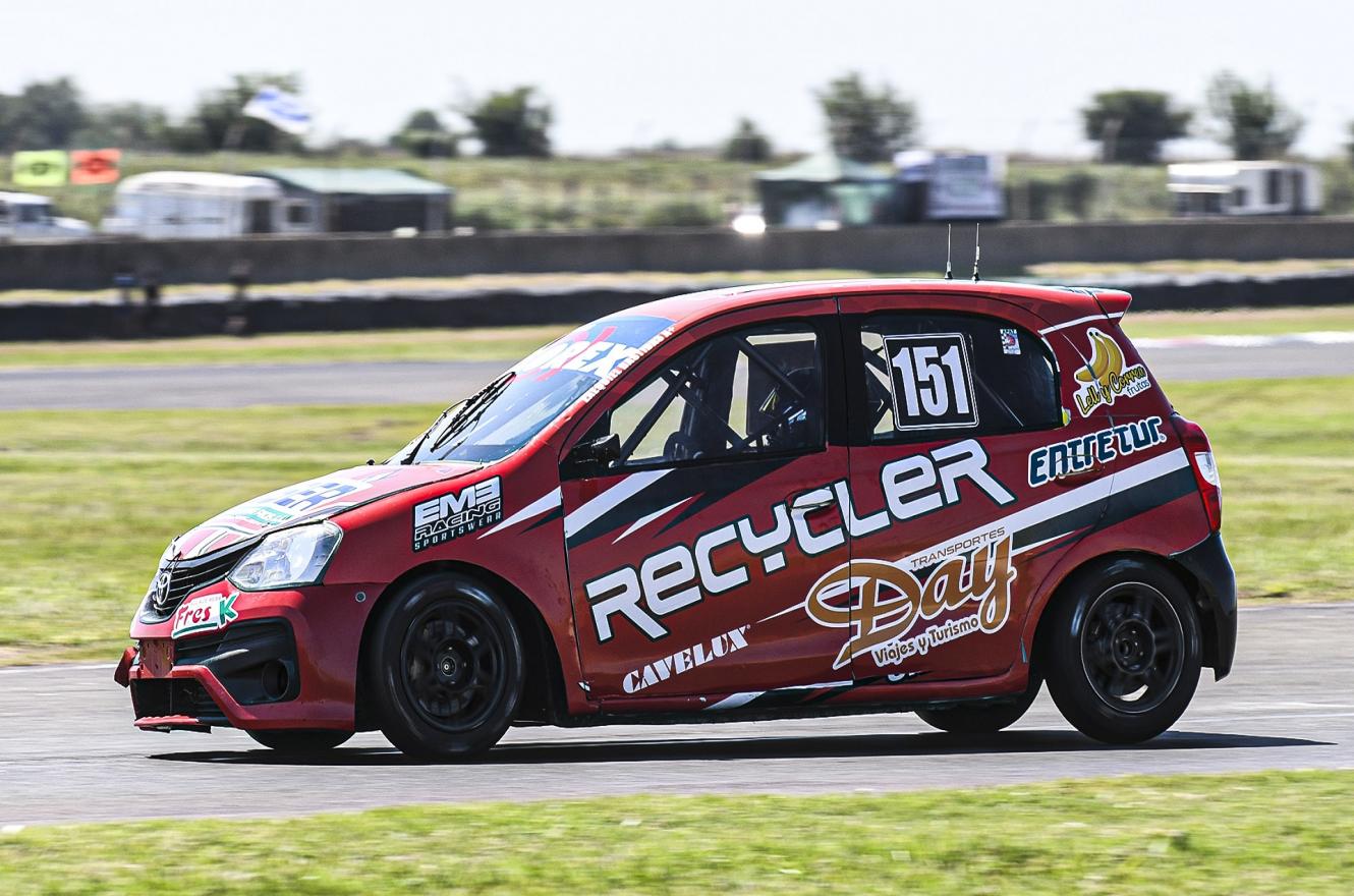 Turismo Nacional en Paraná: el local Exequiel Bastidas hizo la pole position de la Clase 2