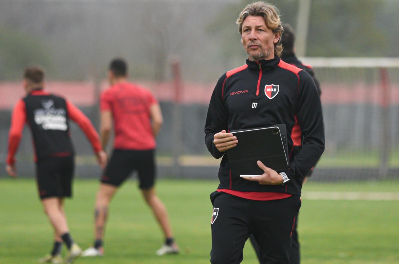 Racing se contactó con el entrenador entrerriano Gabriel Heinze