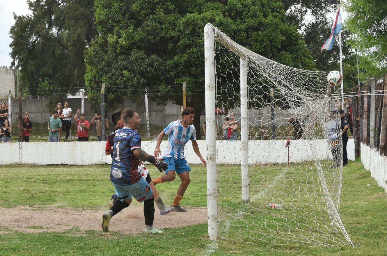 Fútbol: Belgrano y Patronato definirán al campeón de la Copa de la Liga Paranaense