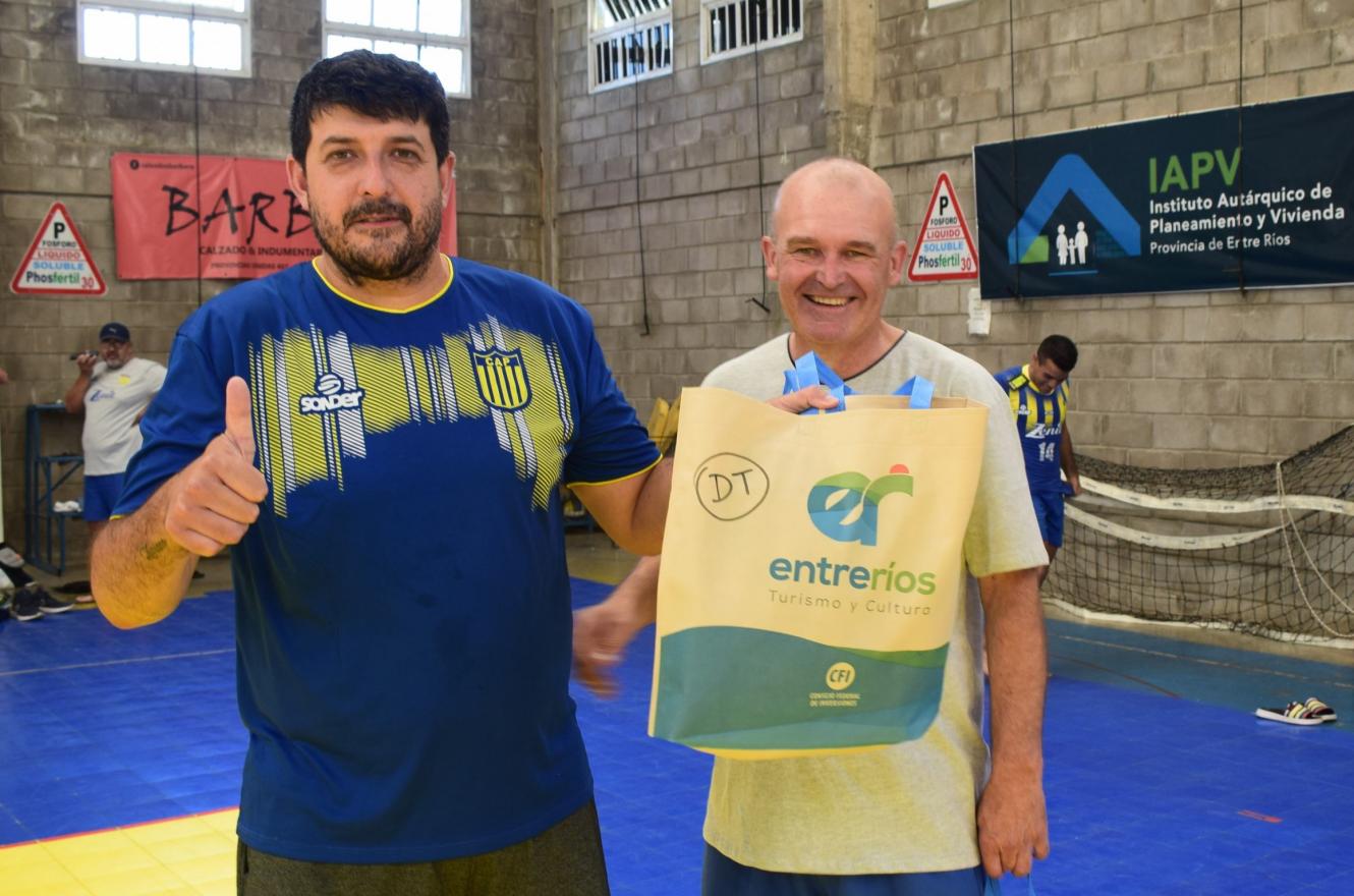 “Debemos mantener el foco y respaldarlo con mucho trabajo”, indicó el DT de Paracao