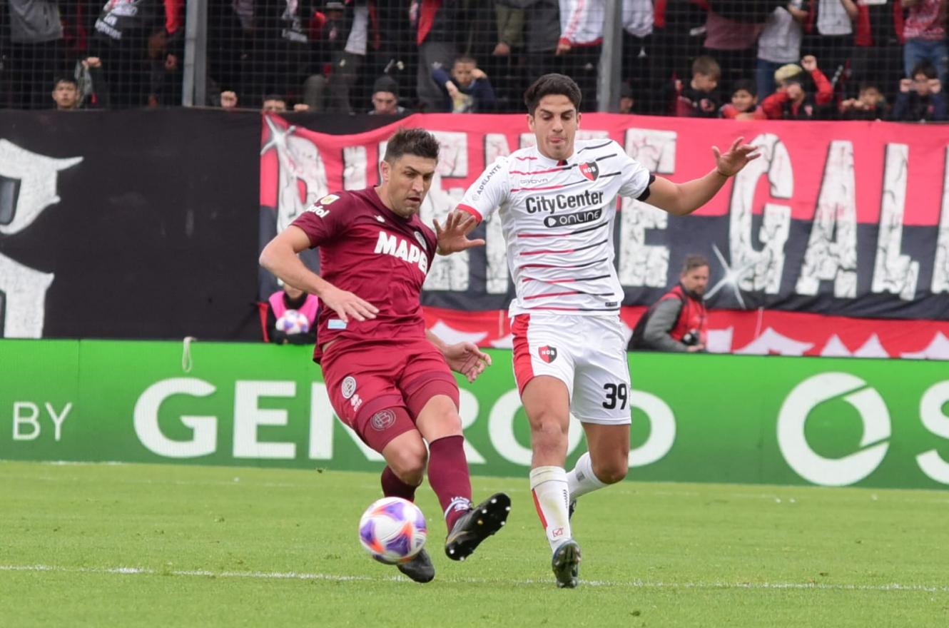 Luego de ocho partidos, Newell’s se reencontró con la victoria frente al colista Lanús