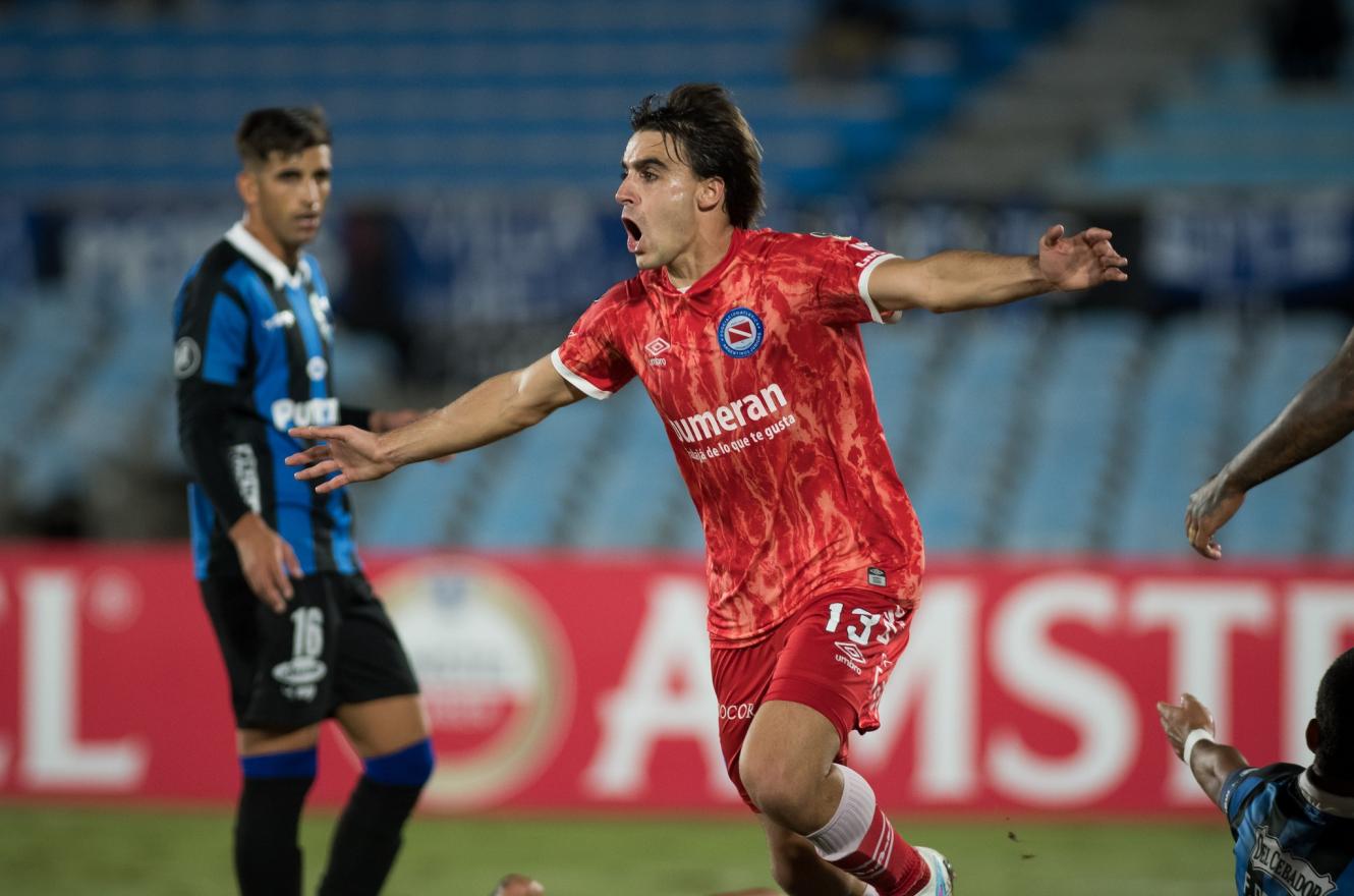 Copa Libertadores: Argentinos no pudo sostener la ventaja y empató en Uruguay