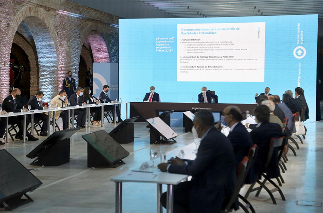 Imagen de archivo del encuentro donde el ministro de Economía, Martín Guzmán, expuso ante el Presidente y los gobernadores sobre las negociaciones con el FMI.