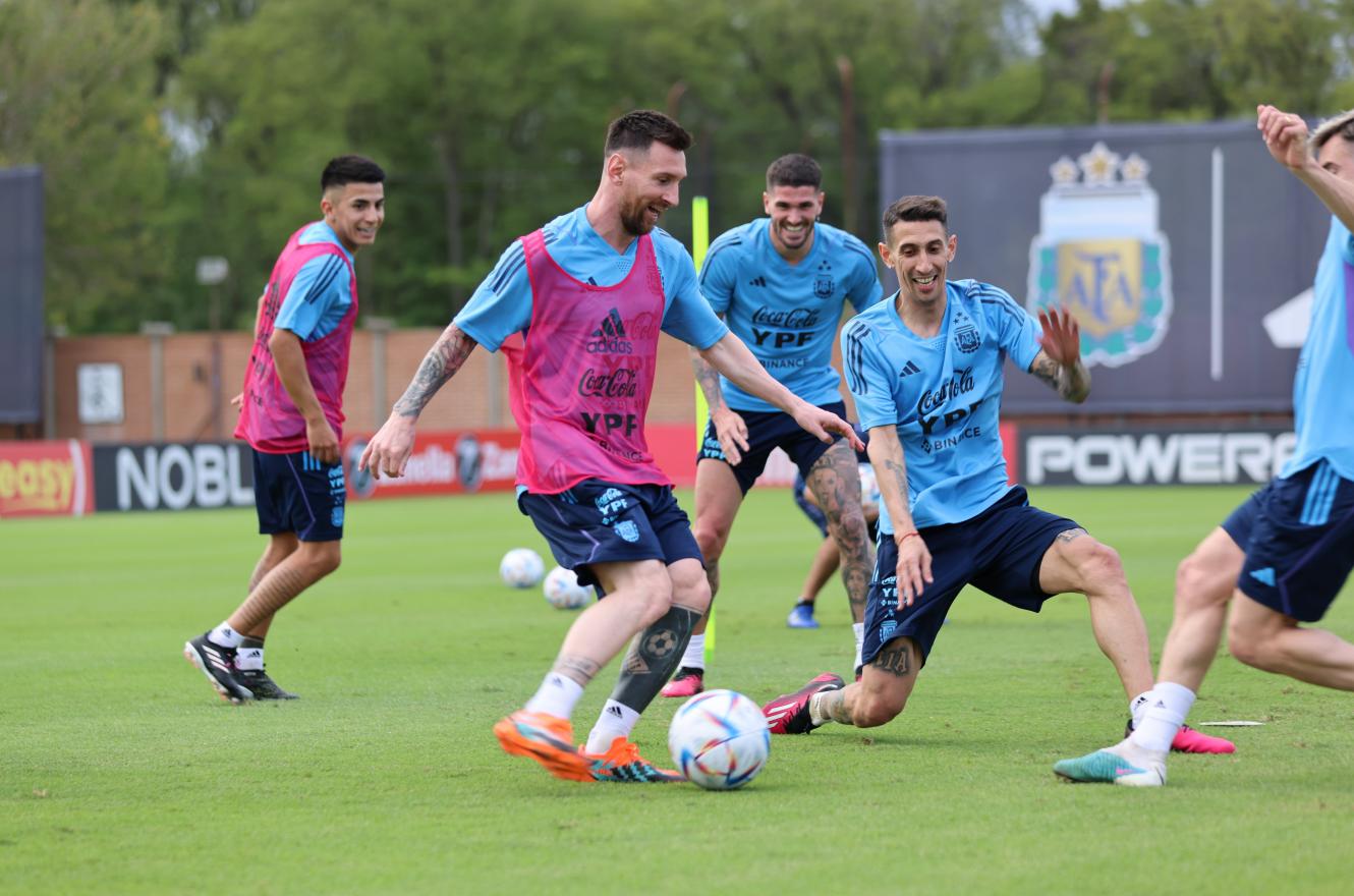 Argentina completó otra práctica de cara a la celebración del jueves en el Monumental