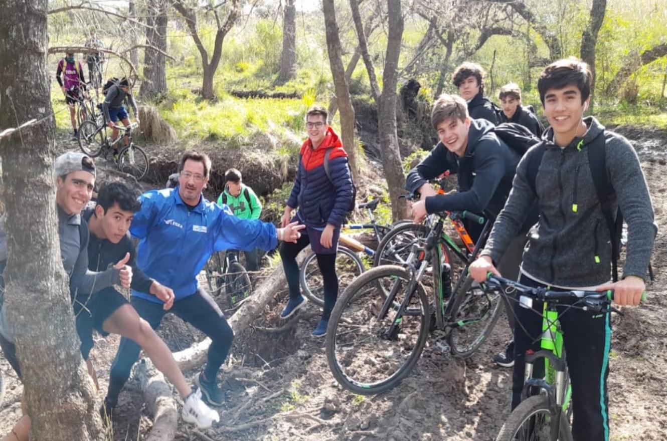 Los Menores de 17 años del Club Tilcara desarrollaron una travesía en bicicleta