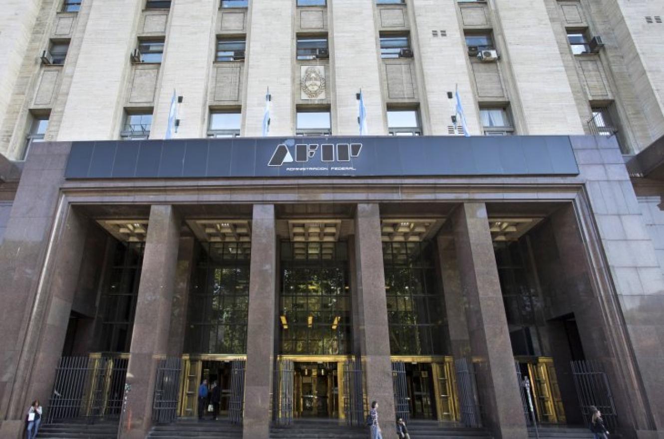 AFIP ordenó a los bancos intensificar la vigilancia sobre las cuentas de no residentes