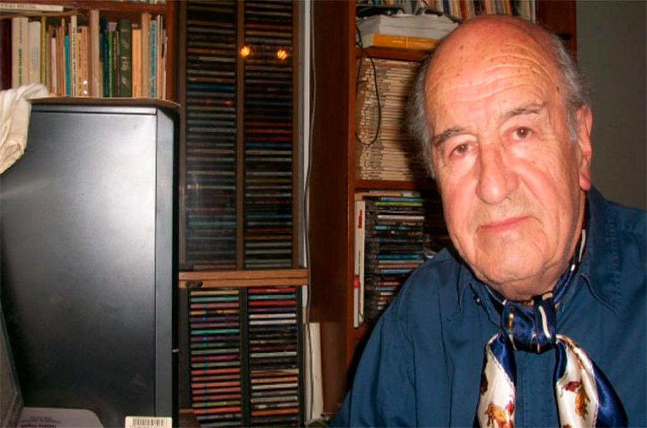 Falleció a los 80 años el reconocido periodista entrerriano Mario Alarcón  Muñiz | Análisis