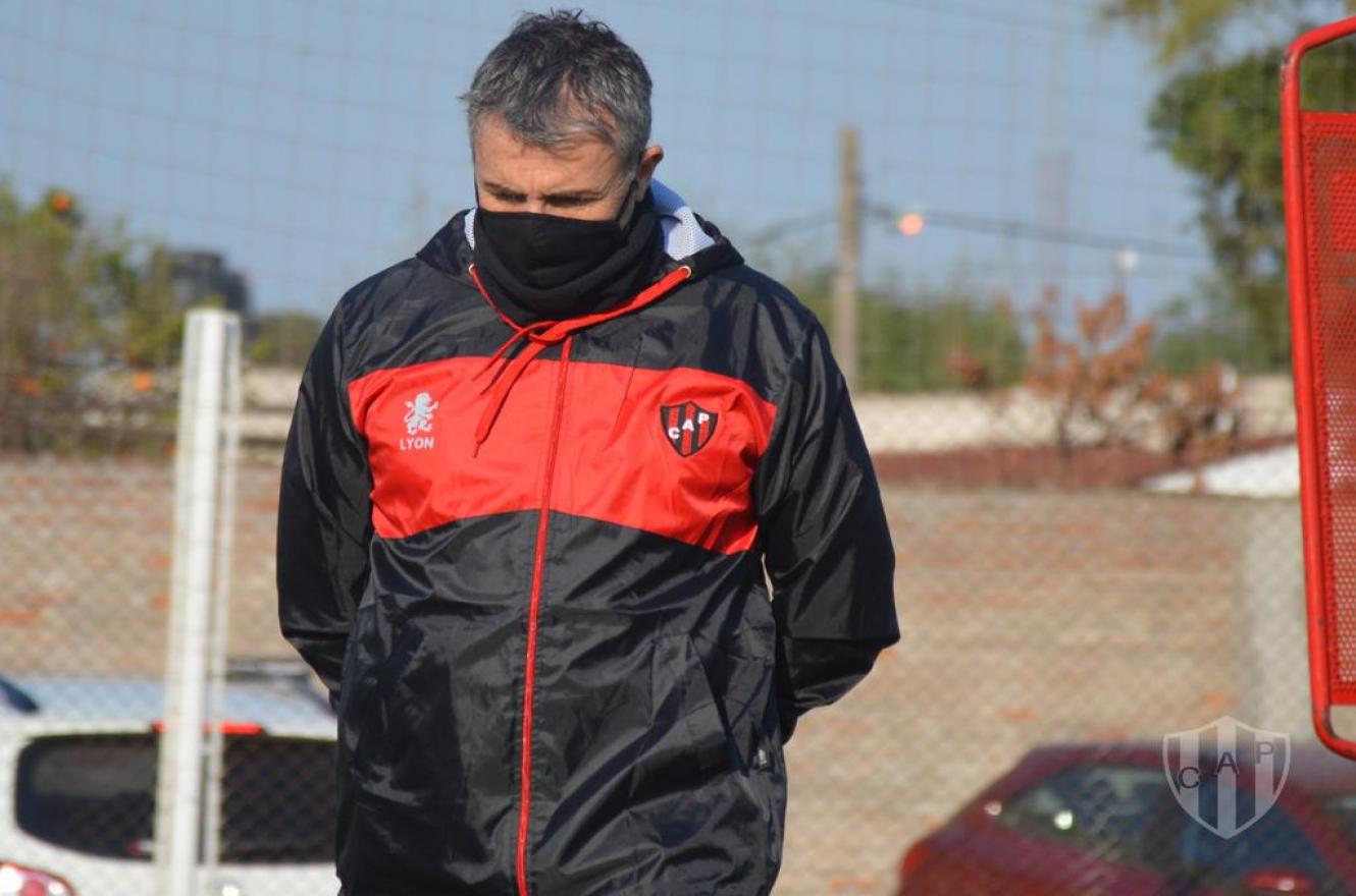 Lautaro Geminiani fue el único ausente en la vuelta a las  prácticas de Patronato
