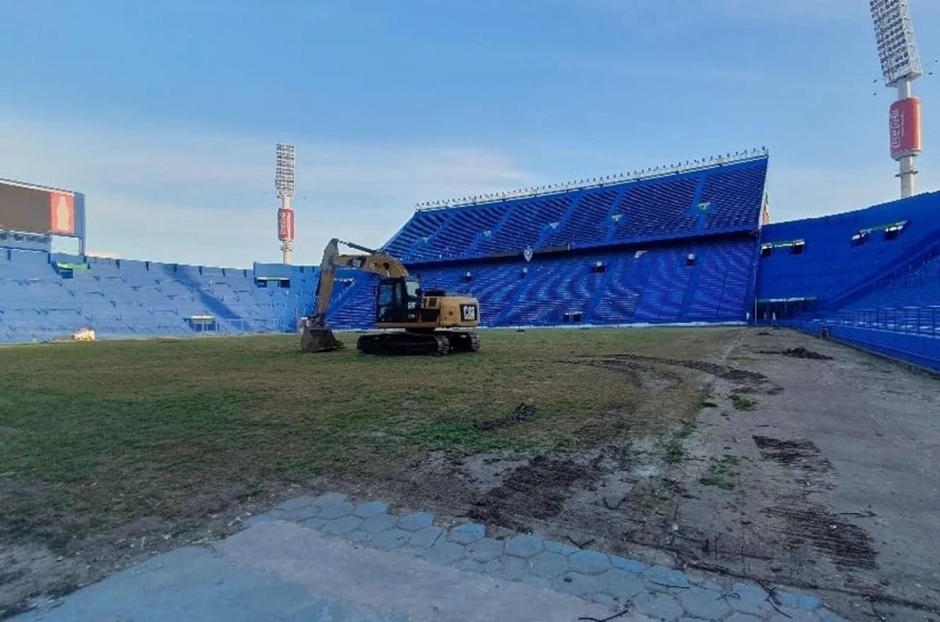 Fútbol: Vélez-Gimnasia La Plata fue postergado del viernes al lunes próximo