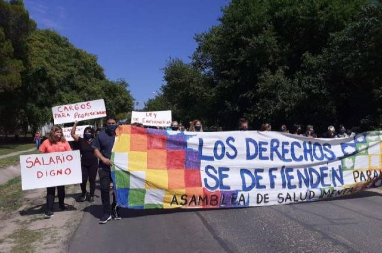 Trabajadores del Hospital Escuela de Salud Mental realizaron asamblea y manifestación