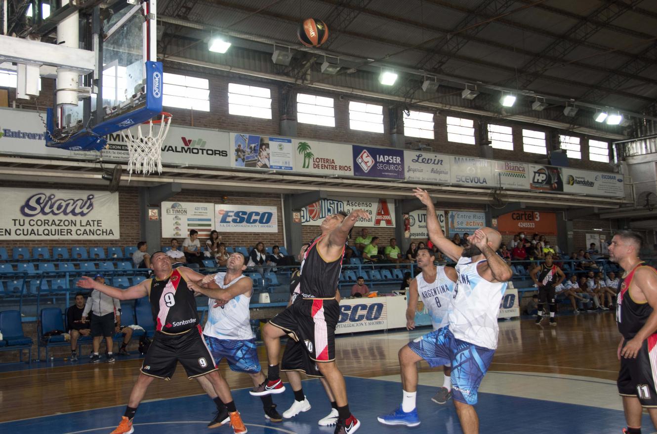 El Campeonato Panamericano de Maxibásquetbol no detiene su marcha en Paraná