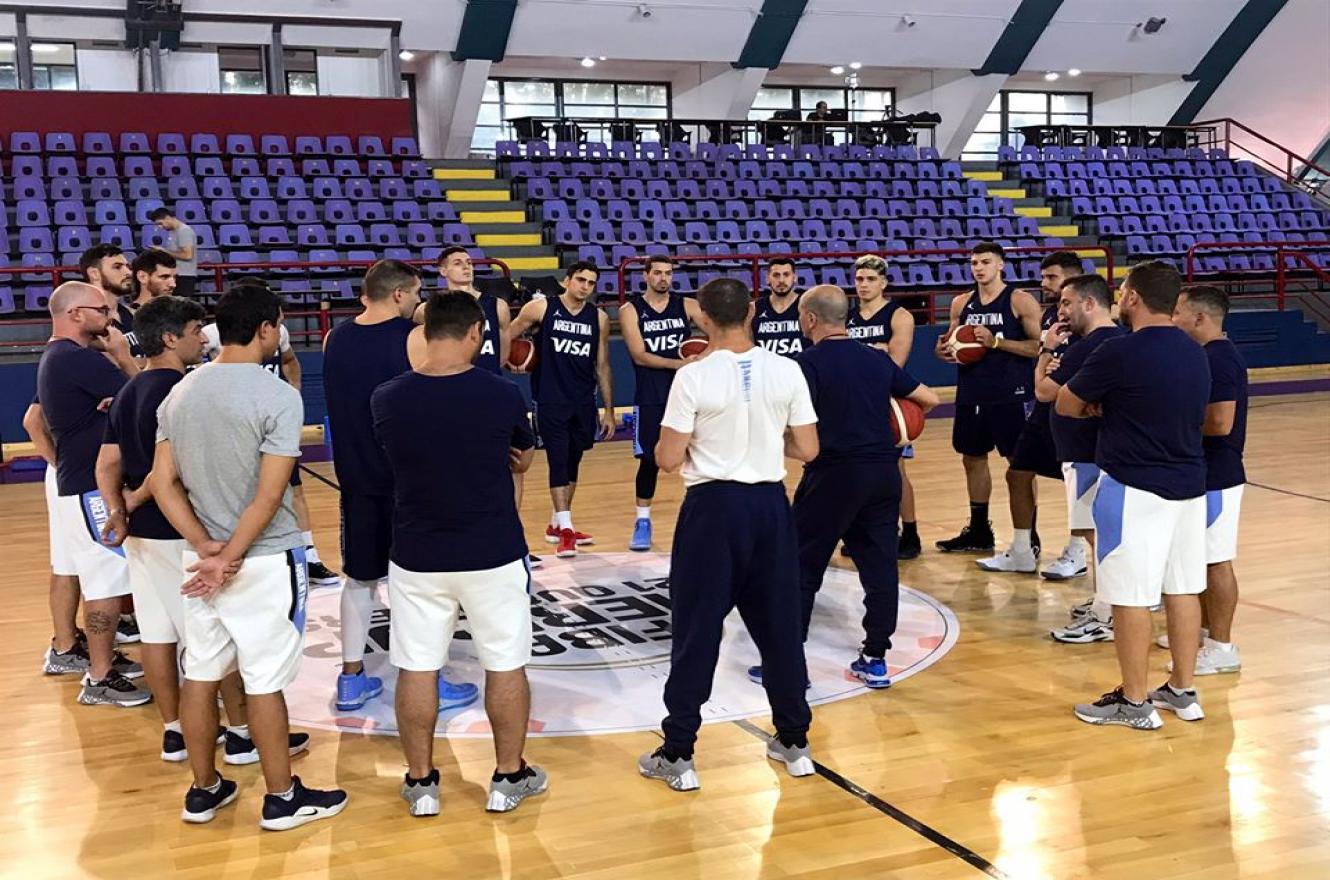 Básquet: con presencia entrerriana, la selección argentina se instaló y ensayó en San Luis