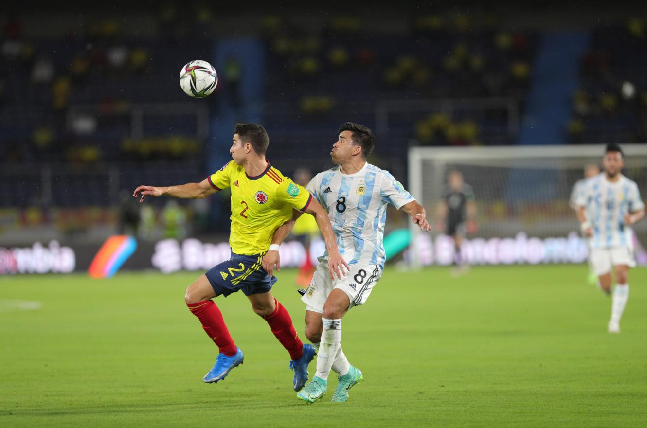Argentina sufrió un agónico empate de Colombia y no pudo festejar en Barranquilla