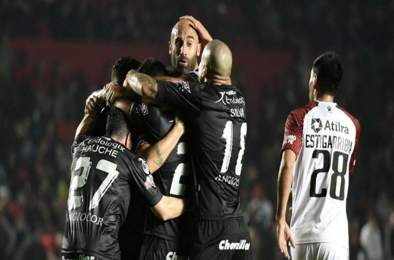 Copa Sudamericana: Argentinos sacó ventaja ante Colón en Santa Fe
