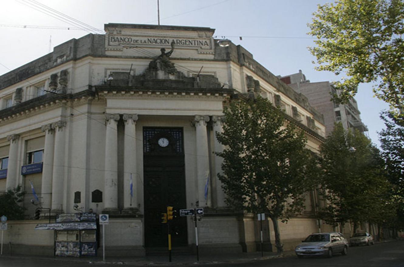 El Banco Nación y el Macro de Concordia reportaron que sus empleados fueron contagiados por Covid-19.