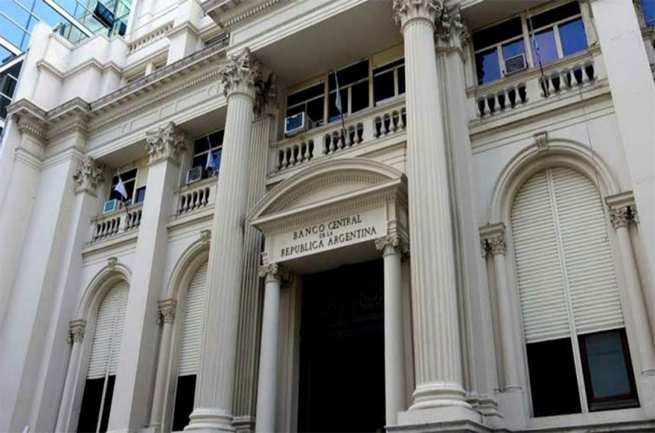 El Banco Central de la República Argentina (BCRA) dispuso nueva medida para la repatriación de activos financieros situados en el exterior: se deberán depositar en una caja de ahorros especial.