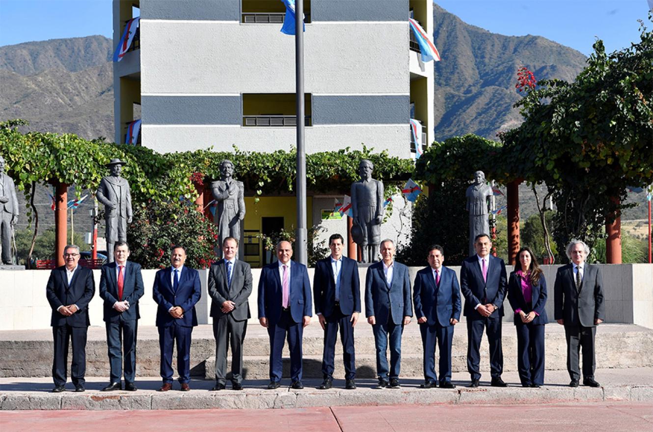 El gobernador participó de la XXII Reunión Plenaria del Comité de Integración Atacalar Argentina-Chile.
