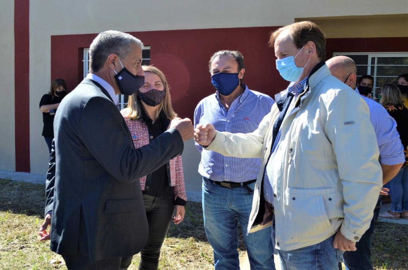 Bordet en Urdinarrain con el intendente Martínez