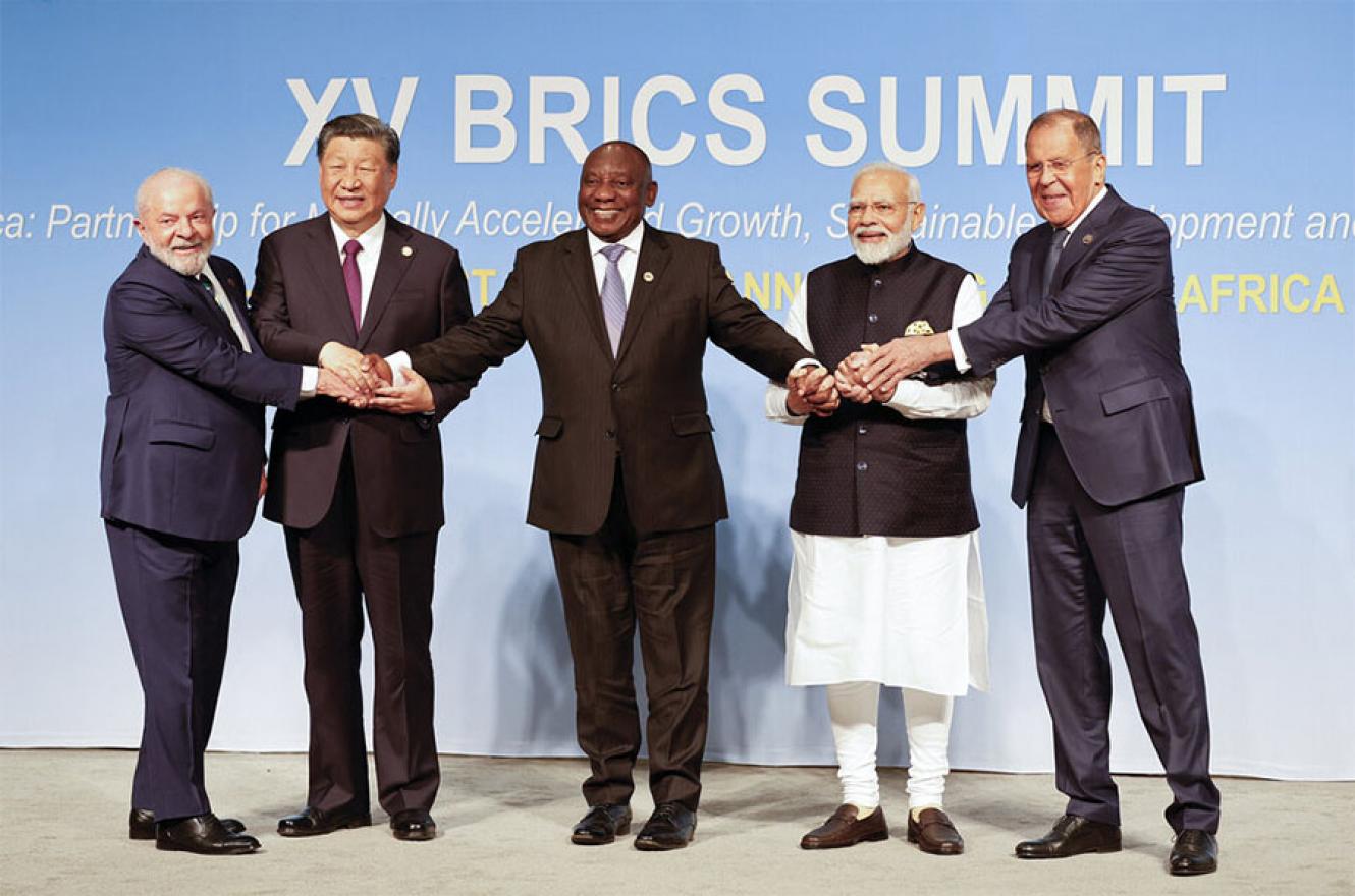 Los presidentes de Brasil, Lula da Silva; de China, Xi Jinping; de Sudáfrica, Cyril Ramaphosa; el primer ministro de India, Narendra Modi; y el ministro de Relaciones Exteriores de Rusia, Sergei Lavrov.