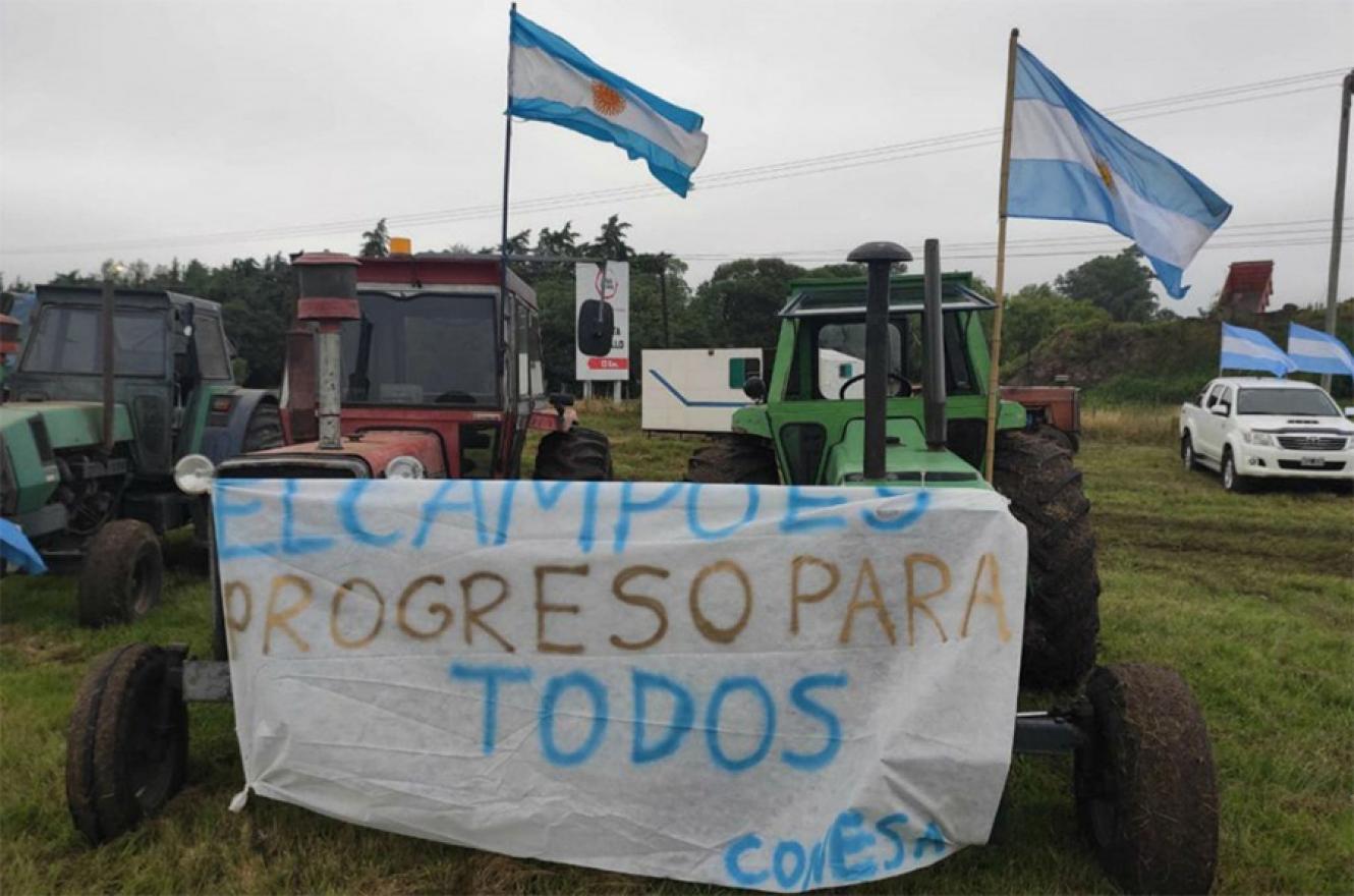 Los productores autoconvocados amenazan con cortes de ruta si se confirman los impuestazos.